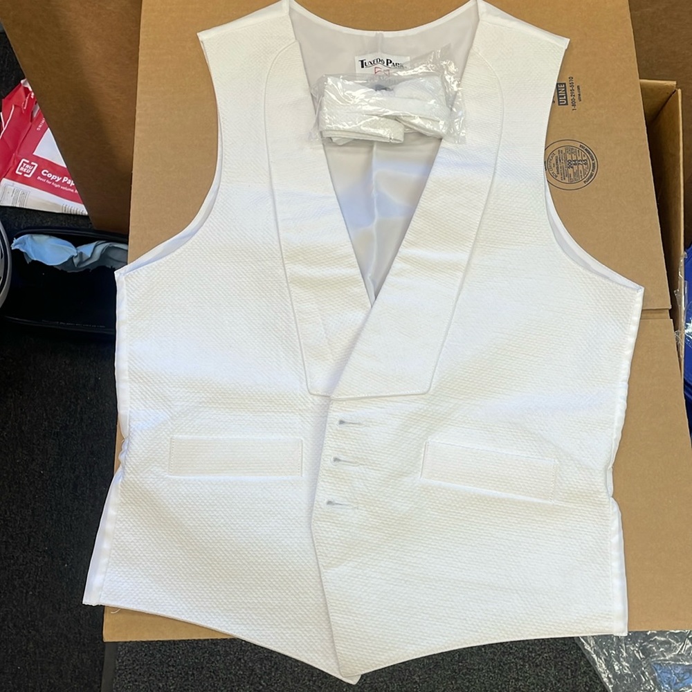 White Cotton Pique Vest and Bow Tie New